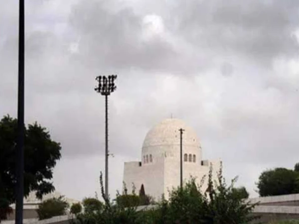 کراچی میں آئندہ 3 دن موسم  کیسا رہے گا؟ ارلی وارننگ سینٹر کی پیش گوئی