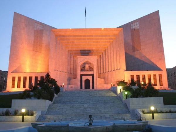 جعلی ڈگری کیس: سپریم کورٹ کا استاد کیخلاف خیبر پختونخواہ حکومت کو ریکارڈ جمع کرانے کا حکم