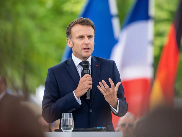 ایران پر اقوام متحدہ کی پابندیاں دوبارہ عائد کردی جائیں گی، فرانسیسی صدر میکرون