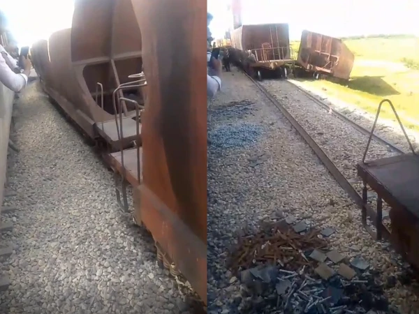 مال بردار ٹرین کی 13 بوگیاں جھمپیر کے قریب پٹڑی سے اتر گئیں، دونوں ٹریک بند