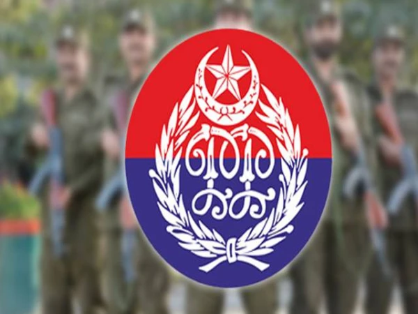 وہاڑی پولیس کا انقلابی قدم، سیلاب متاثرین کی مدد کے لیے ویڈیو کال اور لائیو لوکیشن سسٹم متعارف