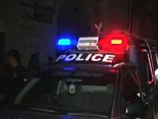 کراچی، اصغر علی شاہ اسٹیڈیم کے قریب پولیس مقابلہ، ایک ملزم زخمی حالت میں گرفتار، 3 فرار