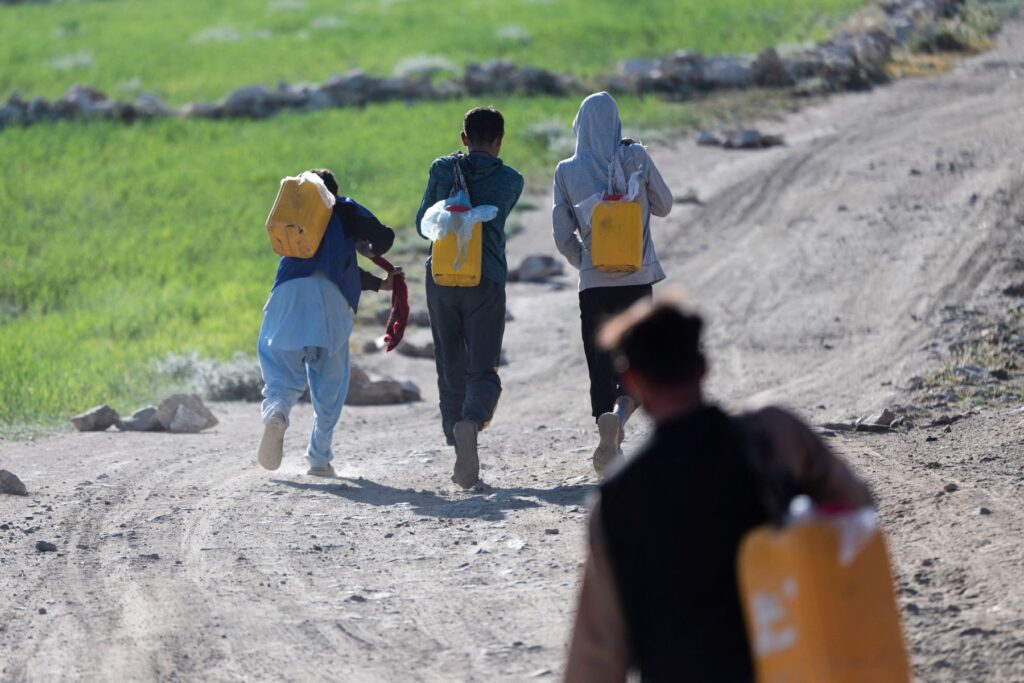 تین سال میں 50 لاکھ افغان پناہ گزینوں کی وطن واپسی، ملک کو پانی کا شدید بحران